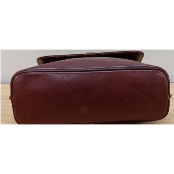 TEXIER BURGANDY LEATHER MESSENGER STYLE CROSSBODY BAG - Picture 4 of 10